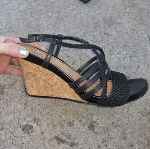 Kenneth Cole Reaction Wedges